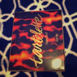 Tartelette eyeshadow palette only used twice! Heat